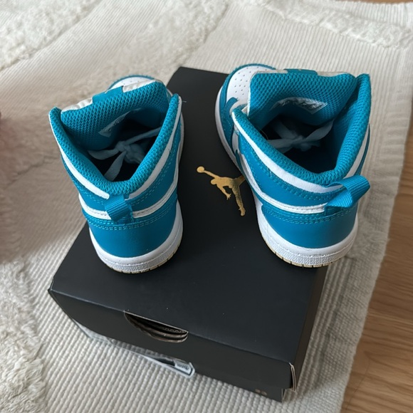 Jordan 1 mid Aquatone / celestial gold white 7c - Picture 4 of 6